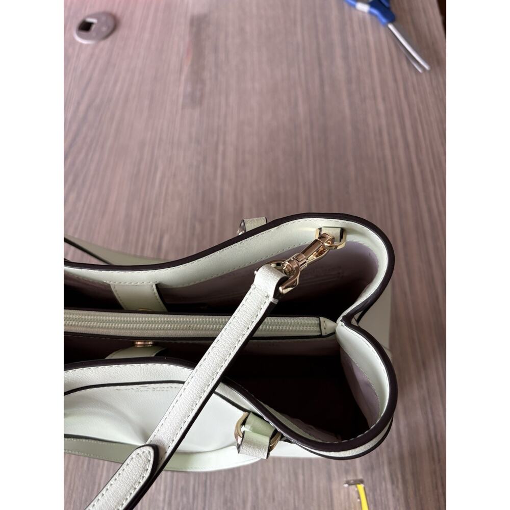 Kate Spade New York Pebbled Leather Satchel Tote Mint Green NWOT Crossbody - Picture 6 of 9